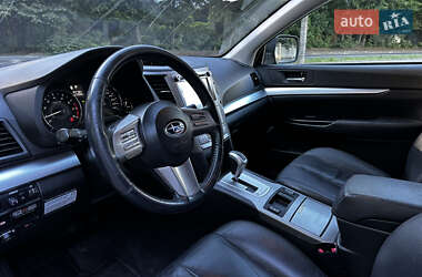 Универсал Subaru Outback 2011 в 