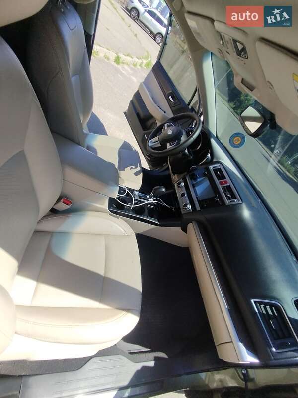 Универсал Subaru Outback 2015 в Софиевской Борщаговке