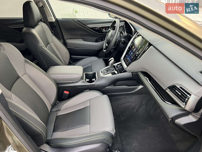 Универсал Subaru Outback 2024 в Киеве