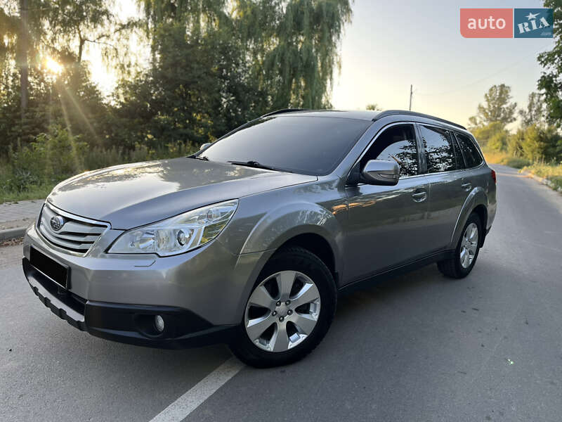 Subaru Outback 2011