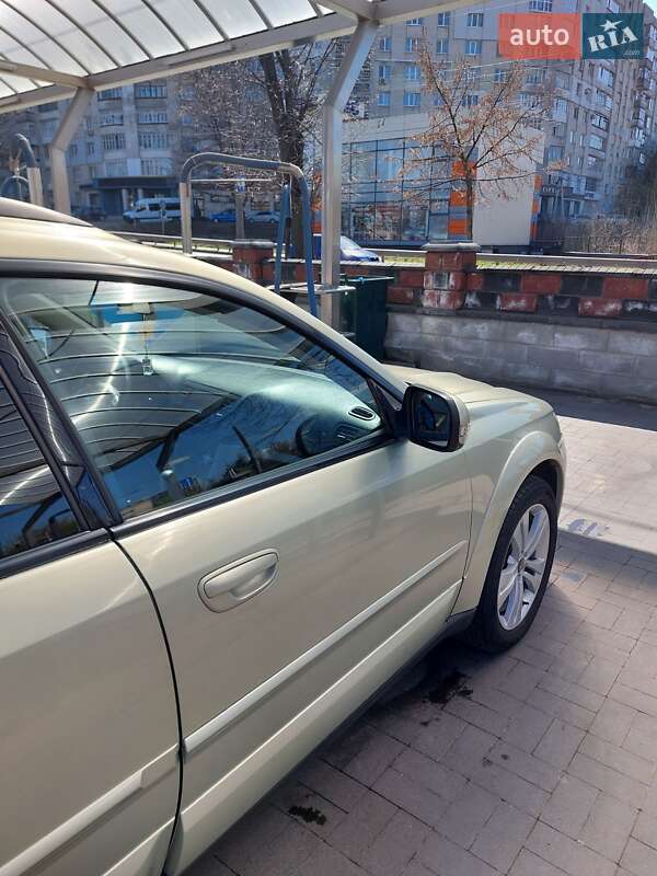 Універсал Subaru Outback 2007 в Рівному