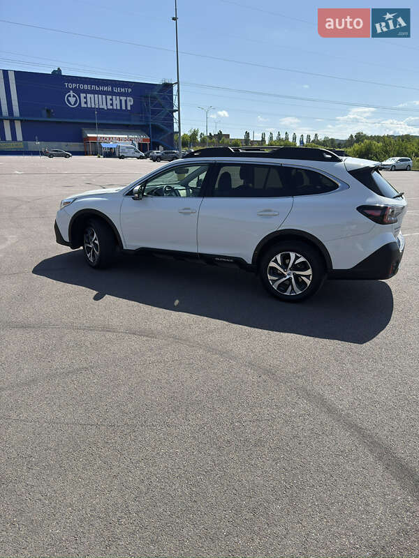 Універсал Subaru Outback 2020 в Рівному