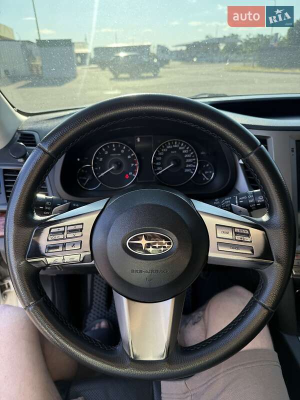 Универсал Subaru Outback 2010 в Вознесенске