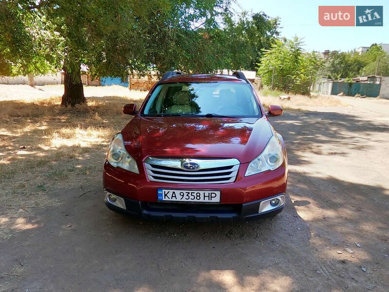 Универсал Subaru Outback 2010 в Одессе