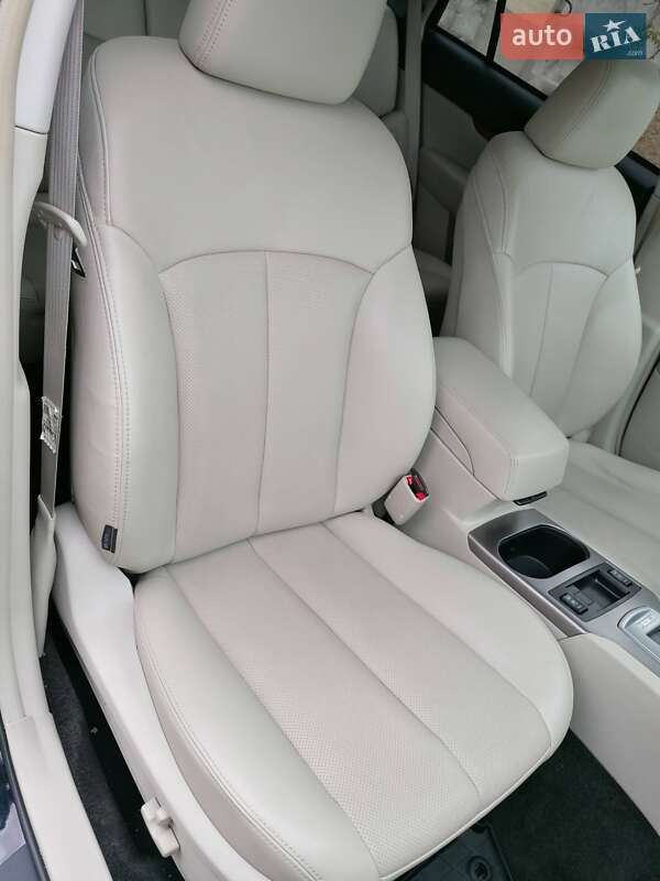 Универсал Subaru Outback 2013 в Каменском