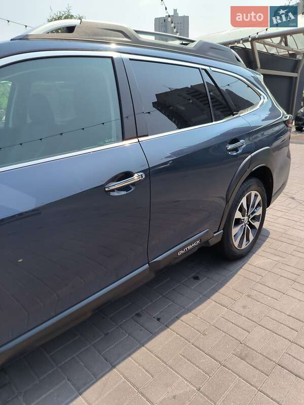 Внедорожник / Кроссовер Subaru Outback 2022 в Днепре