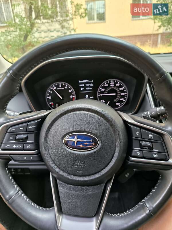 Внедорожник / Кроссовер Subaru Outback 2022 в Днепре