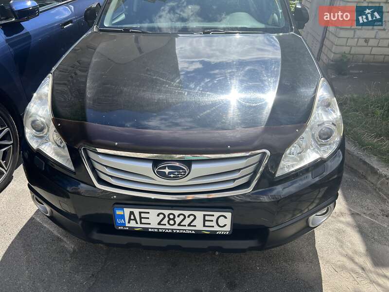 Универсал Subaru Outback 2010 в Киеве
