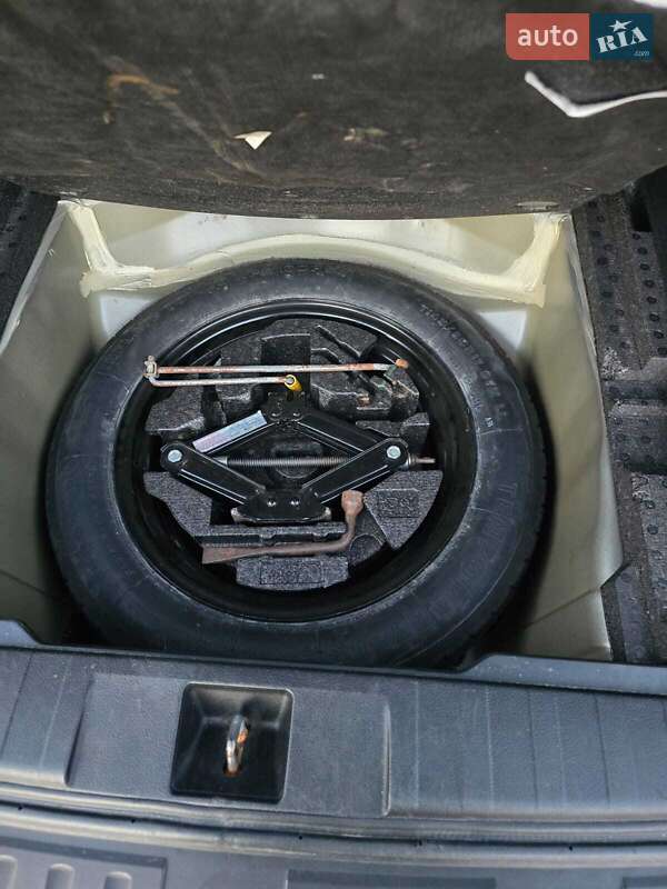 Универсал Subaru Outback 2012 в Киеве