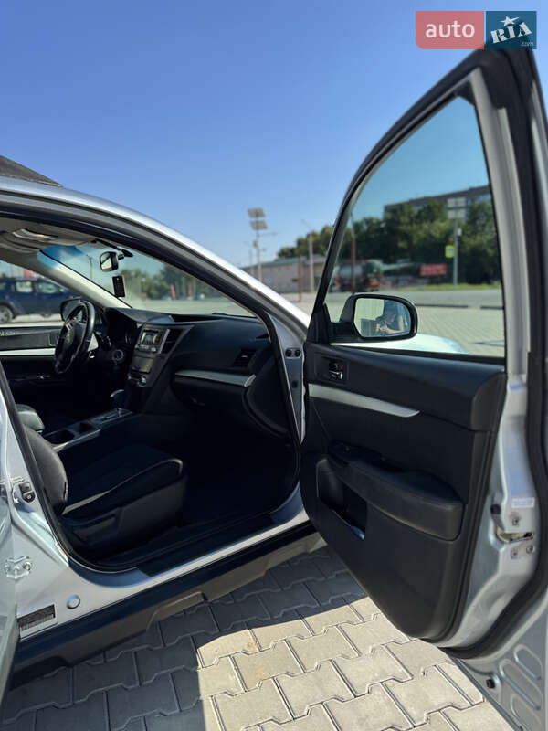 Универсал Subaru Outback 2013 в Тернополе