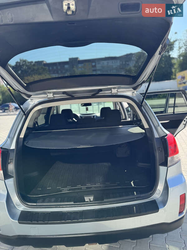 Универсал Subaru Outback 2013 в Тернополе