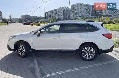 Универсал Subaru Outback 2018 в Львове