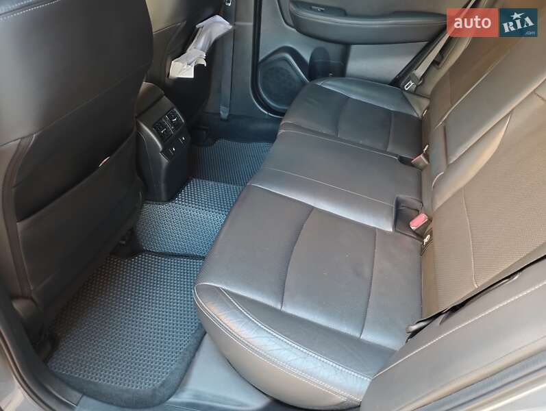 Универсал Subaru Outback 2017 в Киеве
