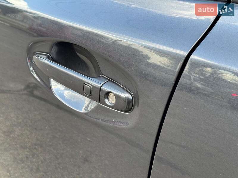 Універсал Subaru Outback 2010 в Запоріжжі