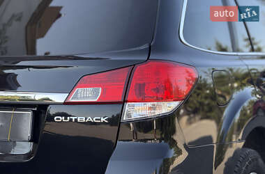 Универсал Subaru Outback 2013 в 