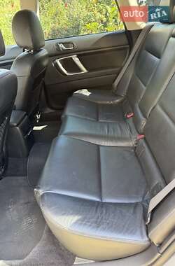 Универсал Subaru Outback 2009 в Петропавловке
