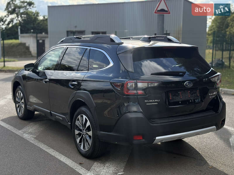 Внедорожник / Кроссовер Subaru Outback 2023 в Киеве
