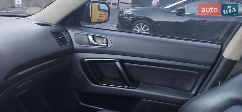 Универсал Subaru Outback 2007 в Киеве