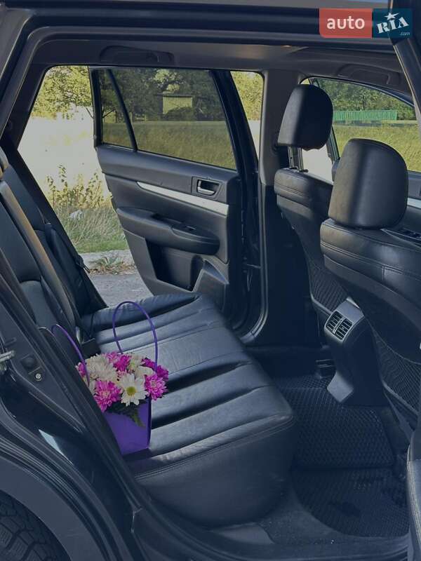 Subaru Outback 2010