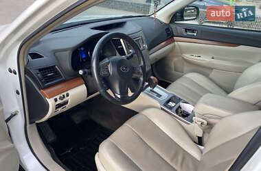 Универсал Subaru Outback 2013 в 