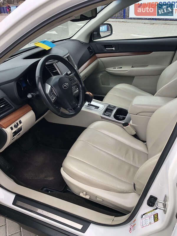 Універсал Subaru Outback 2012 в Тернополі фото 4 Універсал Subaru Outback 2012 в Тернополі