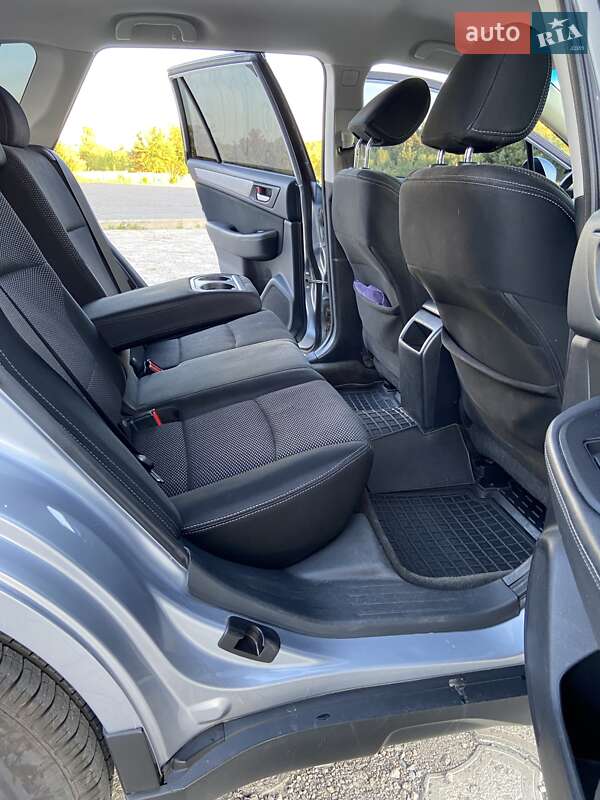 Універсал Subaru Outback 2014 в Дніпрі