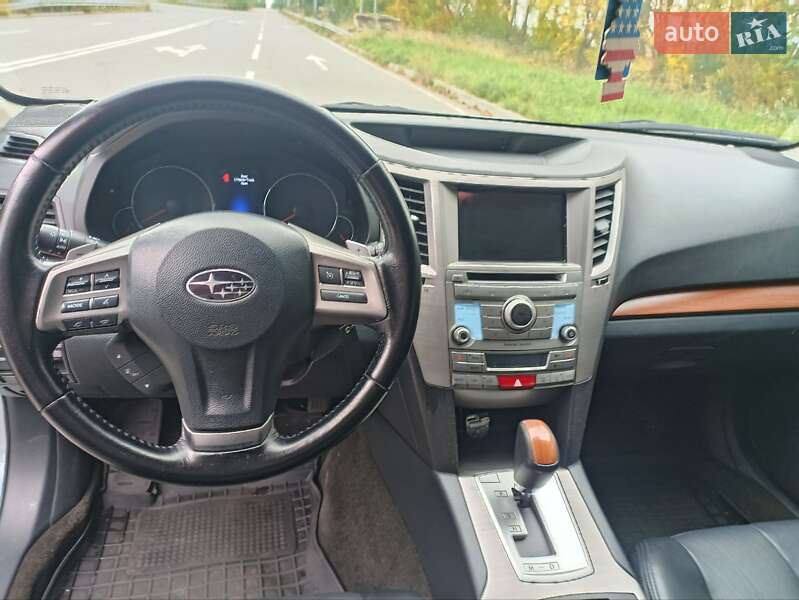 Универсал Subaru Outback 2013 в Хмельницком