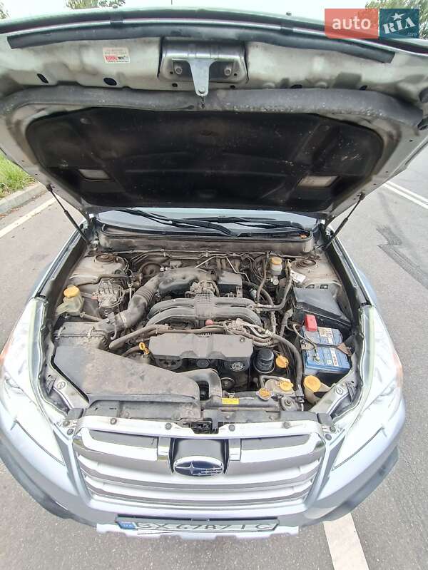 Универсал Subaru Outback 2013 в Хмельницком