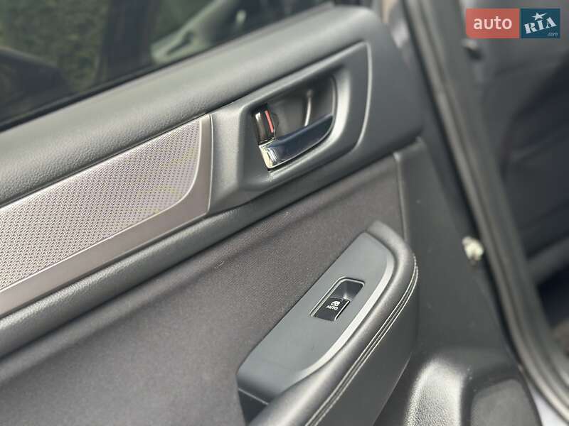 Універсал Subaru Outback 2014 в Дрогобичі