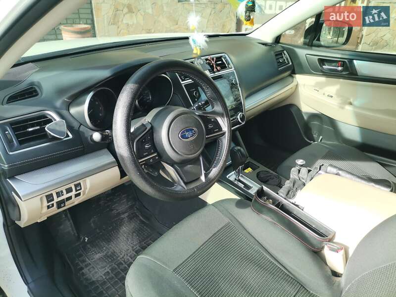 Универсал Subaru Outback 2017 в Каменском