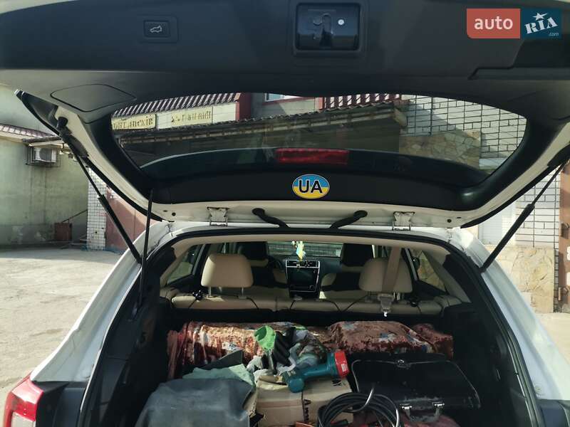 Универсал Subaru Outback 2017 в Каменском