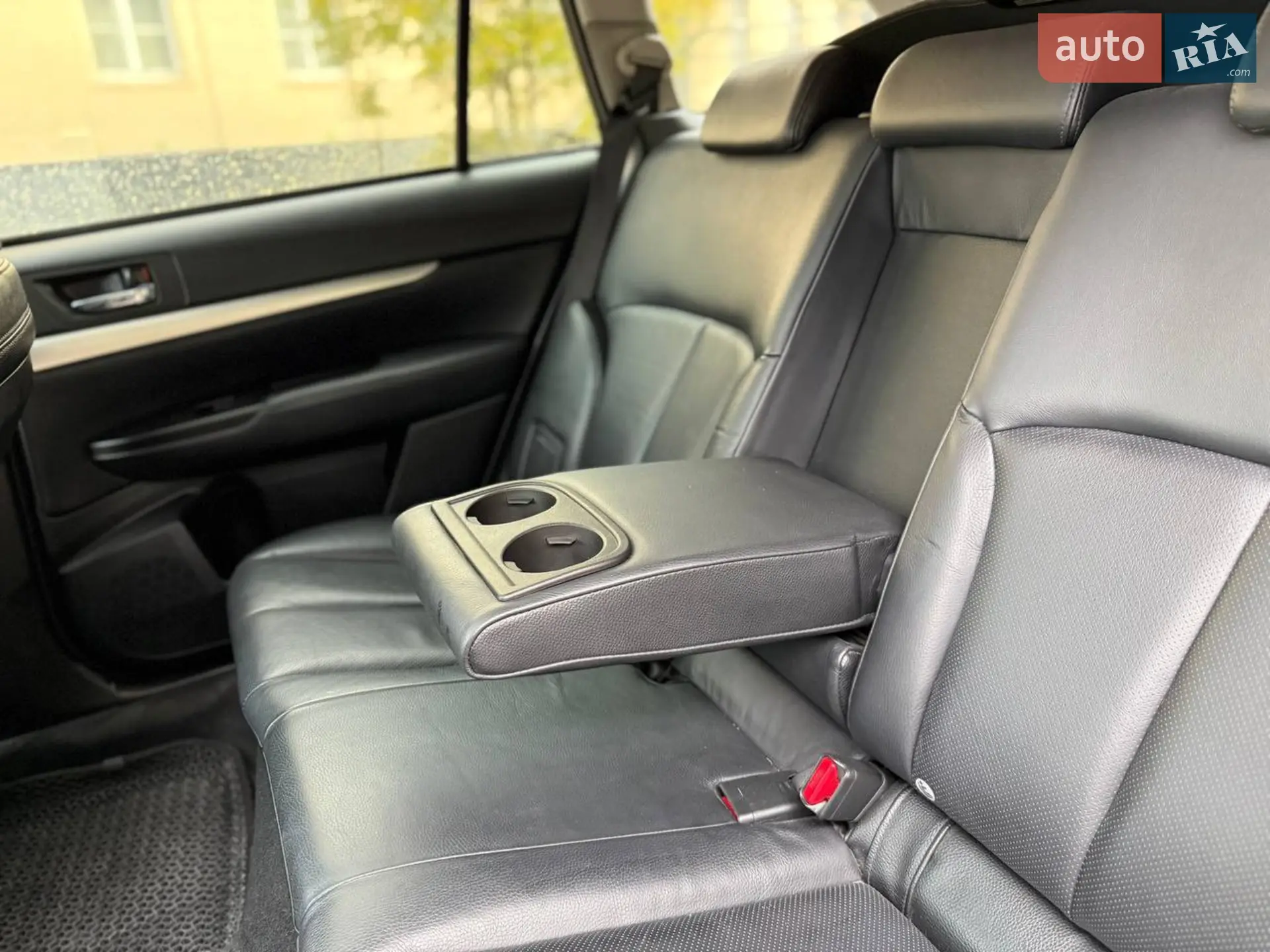 2010 Subaru Outback - мініатюра 5