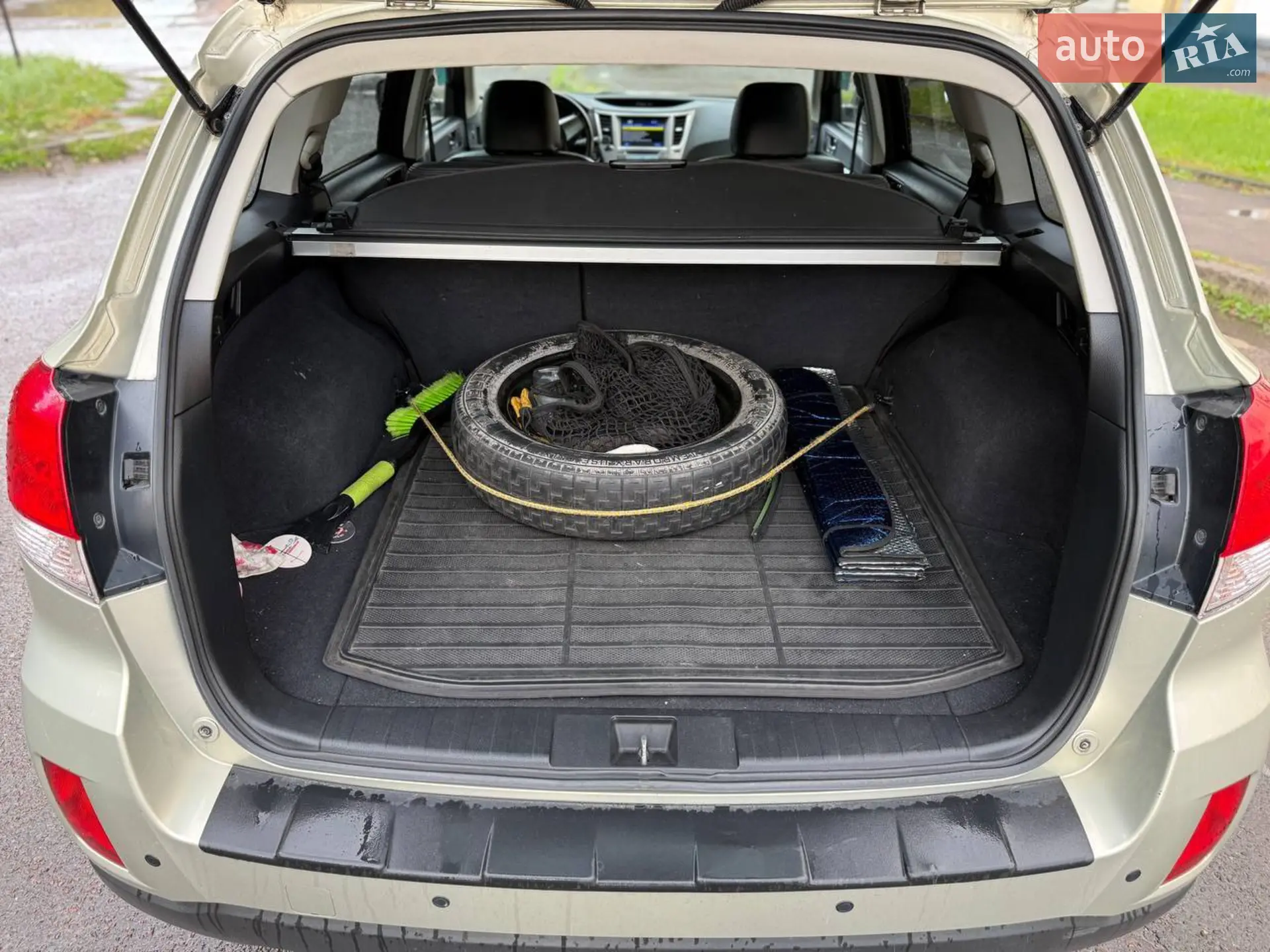 2010 Subaru Outback - мініатюра 6