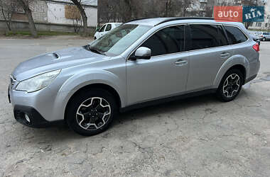 Универсал Subaru Outback 2013 в Люботине