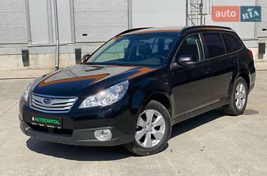 Subaru Outback 2011