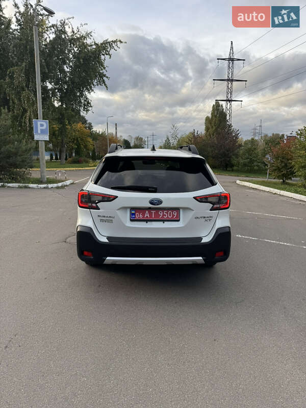 Универсал Subaru Outback 2023 в Киеве