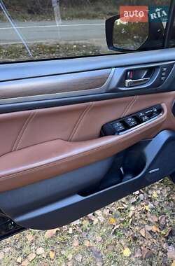 Универсал Subaru Outback 2017 в 