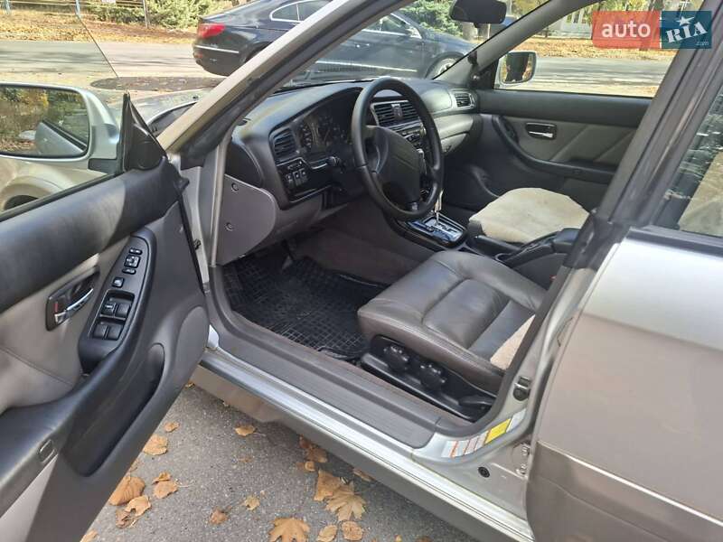 Універсал Subaru Outback 2002 в Дніпрі