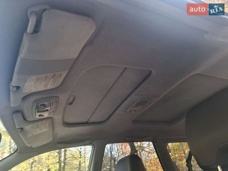 Універсал Subaru Outback 2002 в Дніпрі