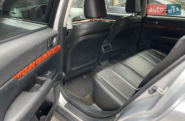 Универсал Subaru Outback 2012 в 