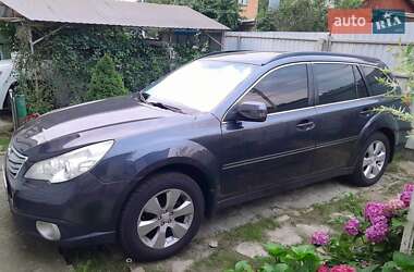 Універсал Subaru Outback 2011 в Києві