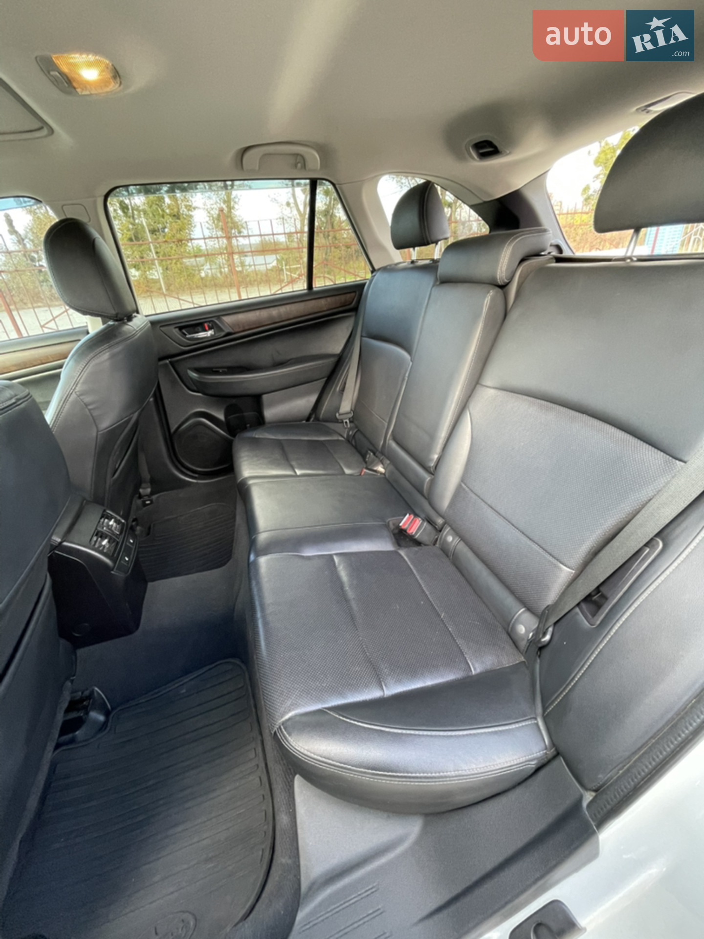 2015 Subaru Outback - мініатюра 19