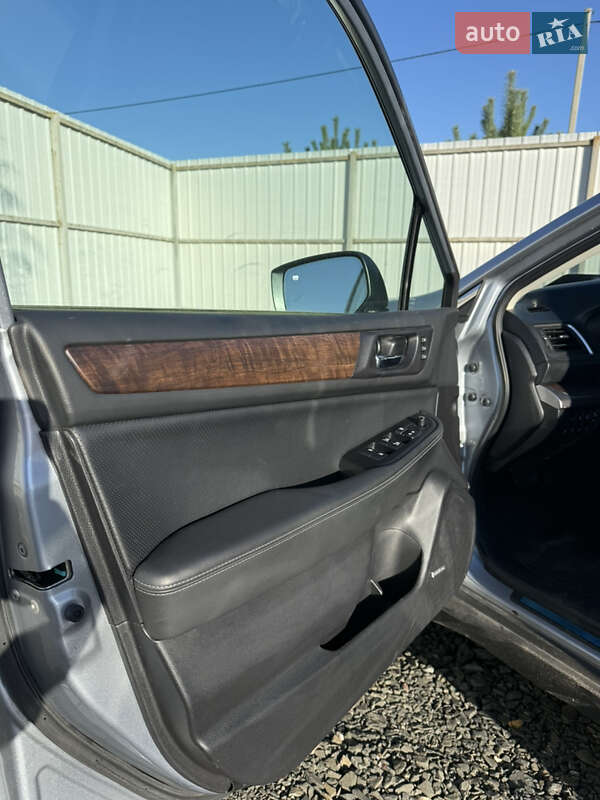 Универсал Subaru Outback 2017 в Луцке