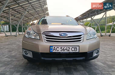 Универсал Subaru Outback 2010 в 