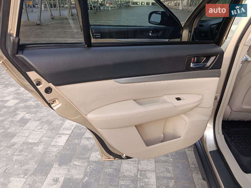 Універсал Subaru Outback 2010 в Львові фото 16 Універсал Subaru Outback 2010 в Львові