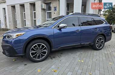 Внедорожник / Кроссовер Subaru Outback 2021 в 