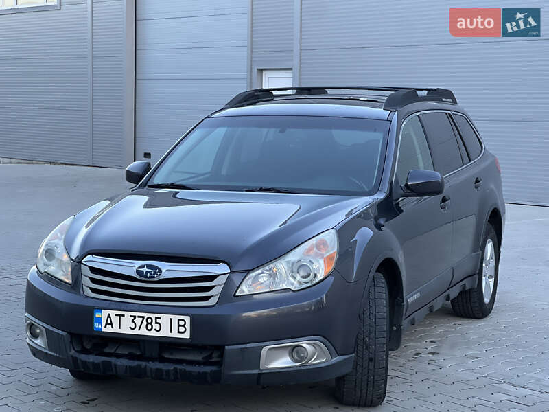 Универсал Subaru Outback 2011 в Ивано-Франковске