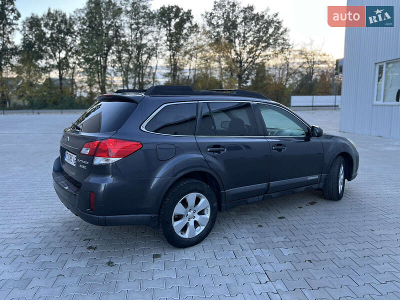 Универсал Subaru Outback 2011 в Ивано-Франковске