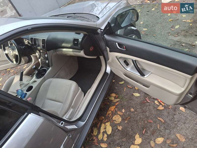 Универсал Subaru Outback 2008 в Смеле