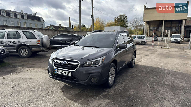Универсал Subaru Outback 2017 в Ровно фото Универсал Subaru Outback 2017 в Ровно